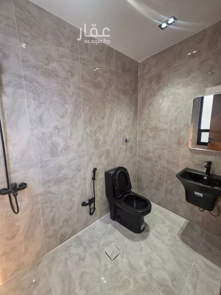 Villa for Sale in Riyadh Tuwaiq 12
