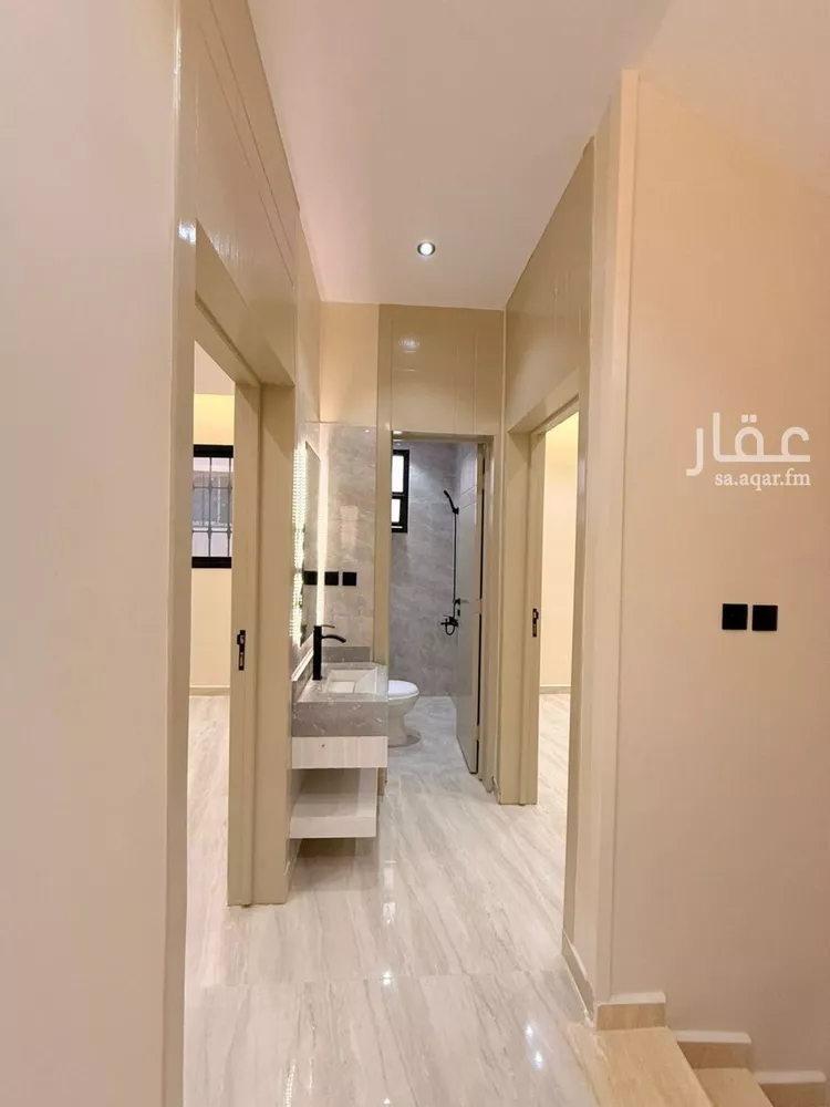 فيلا للبيع في شارع الصحيفات, حي العريجاء الغربي, مدينة الرياض, منطقة الرياض 15