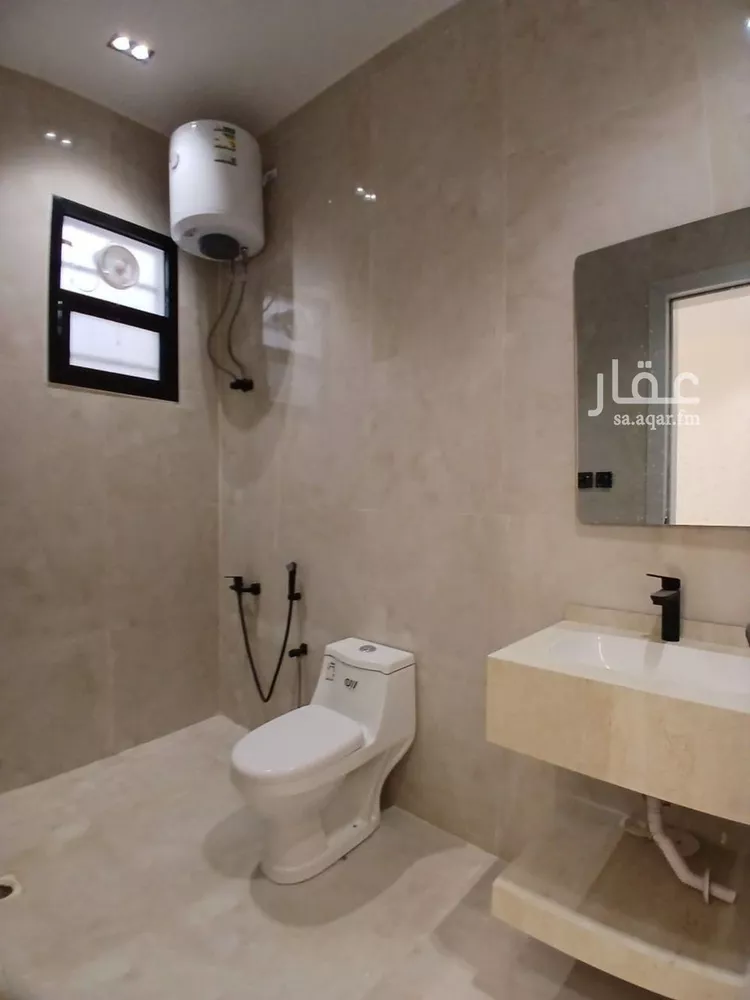 دور للبيع في شارع الصفا الملبد, حي طيبة, مدينة الرياض, منطقة الرياض 8