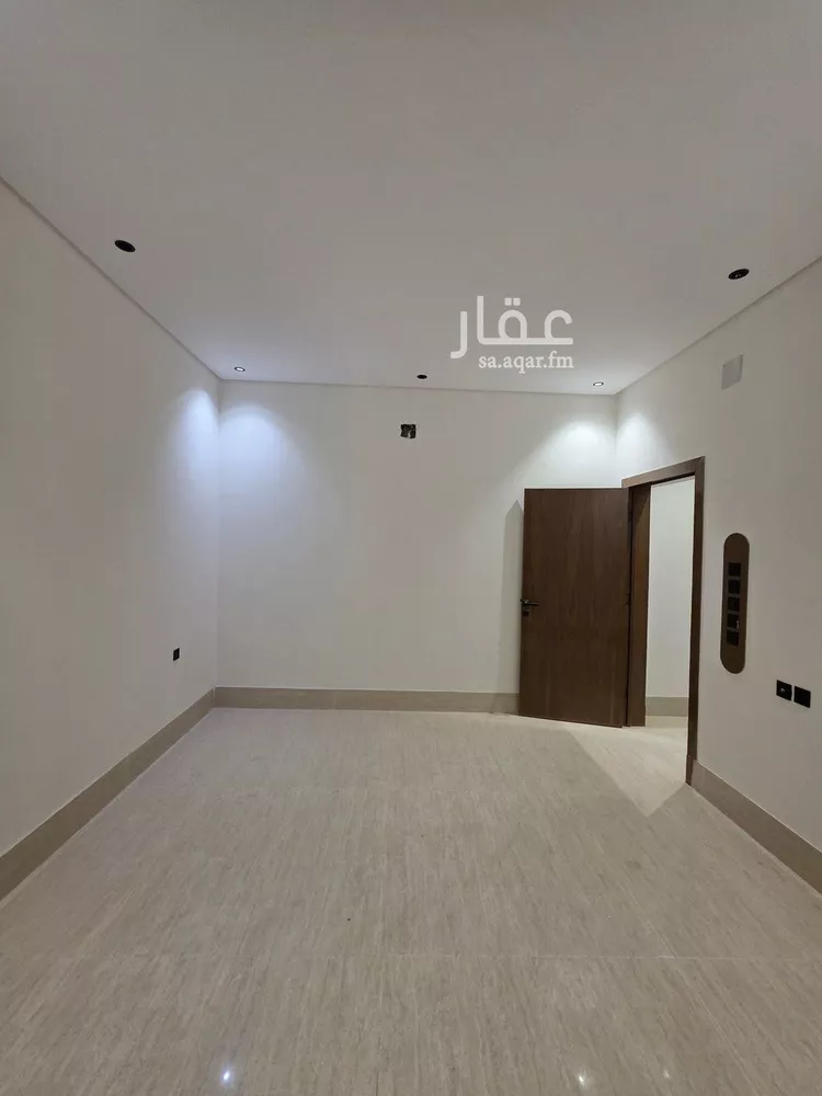 Floor for Sale in Riyadh Tuwaiq 16