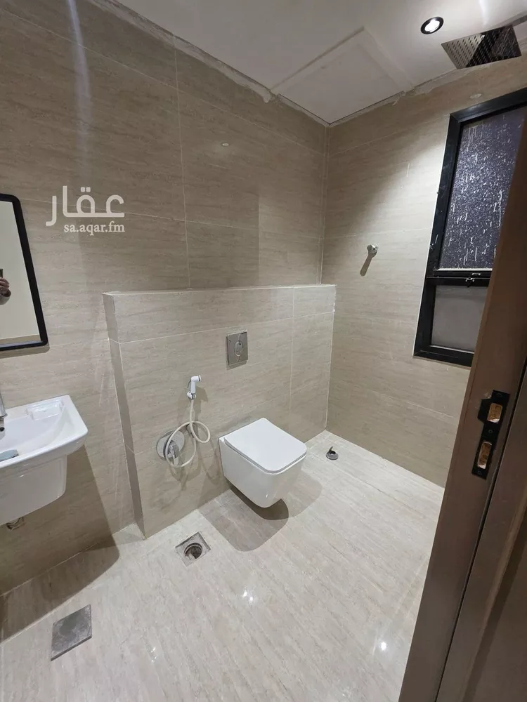 Floor for Sale in Riyadh Tuwaiq 11