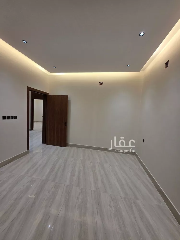 دور للبيع في شارع عباس يوسف قطان, حي ديراب, مدينة الرياض, منطقة الرياض 8