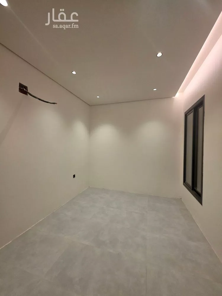 Floor for Sale in Riyadh Al Maizilah 10