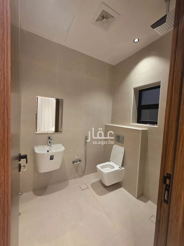 دور للبيع في شارع طريق النفود, حي عكاظ, مدينة الرياض, منطقة الرياض 14