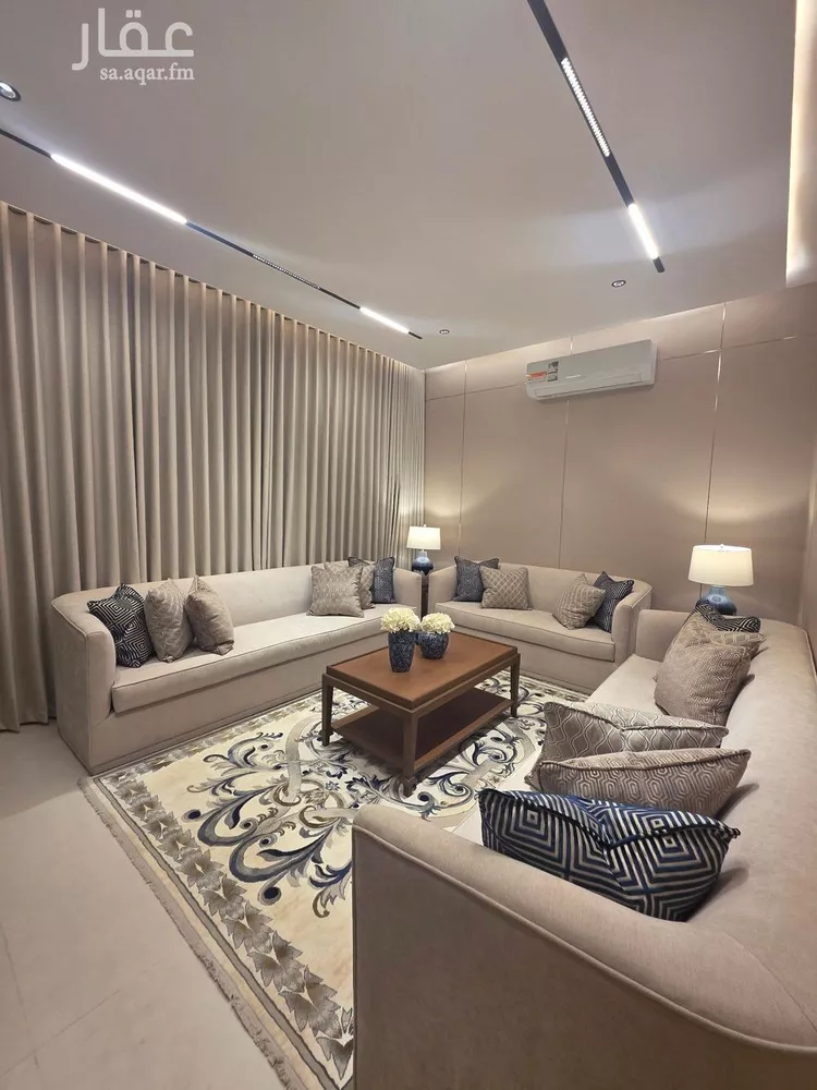 Floor for Sale in Riyadh Okaz 17