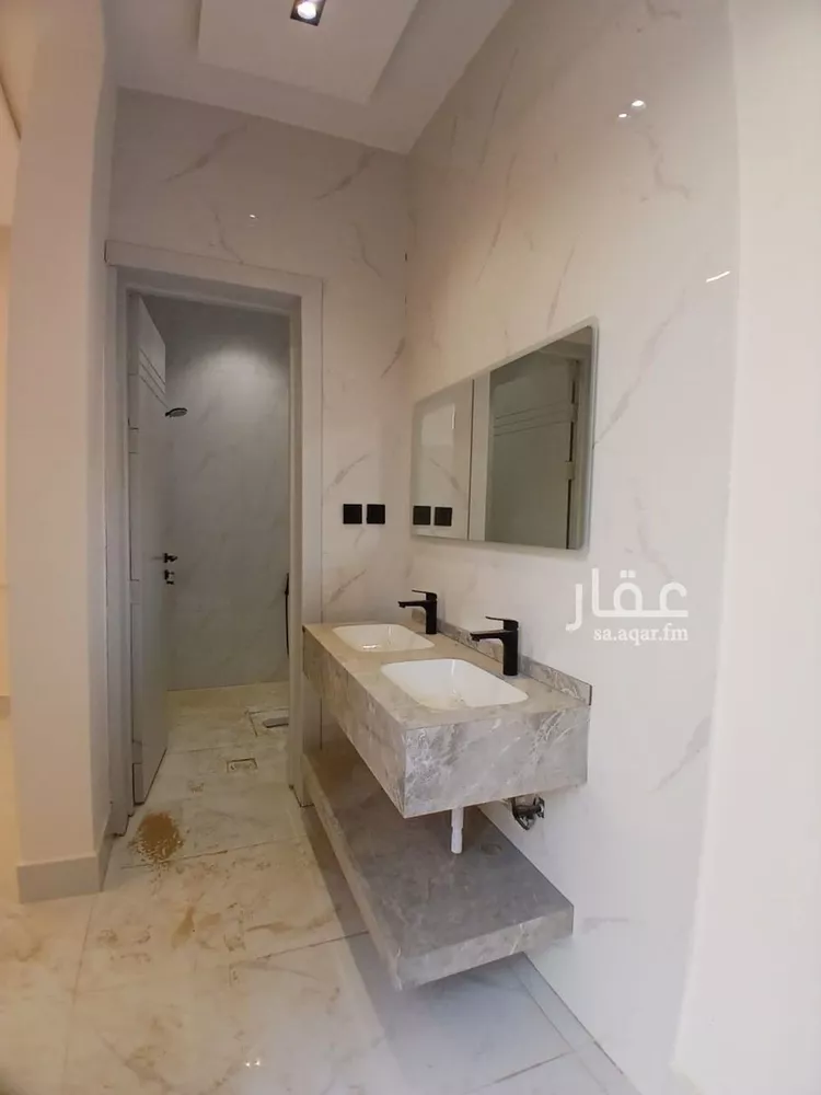 دور للبيع في شارع الصفا الملبد, حي طيبة, مدينة الرياض, منطقة الرياض 15