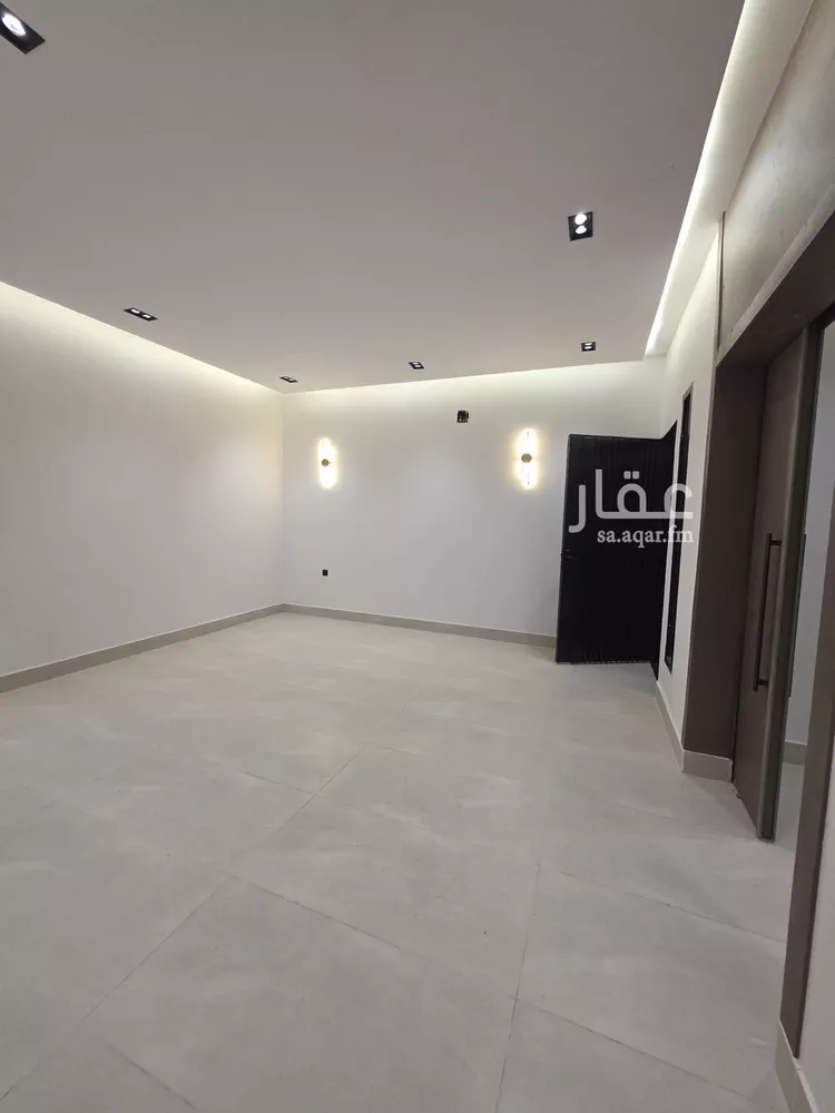 دور للبيع في شارع نافع بن أبي نعيم, حي بدر, مدينة الرياض, منطقة الرياض 9