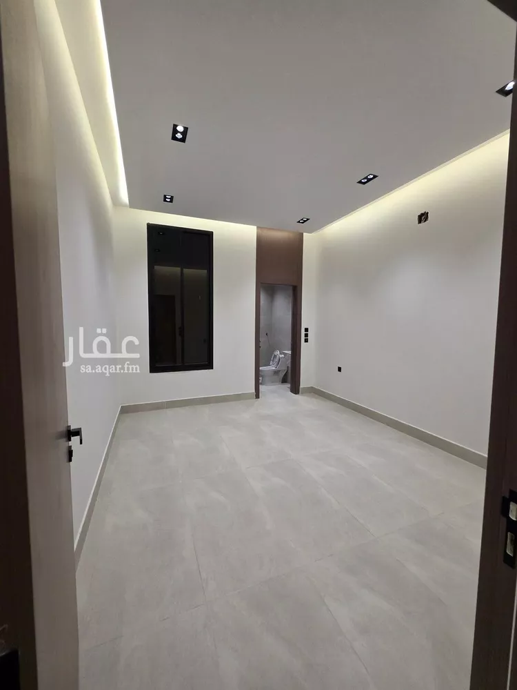 دور للبيع في شارع نافع بن أبي نعيم, حي بدر, مدينة الرياض, منطقة الرياض 10