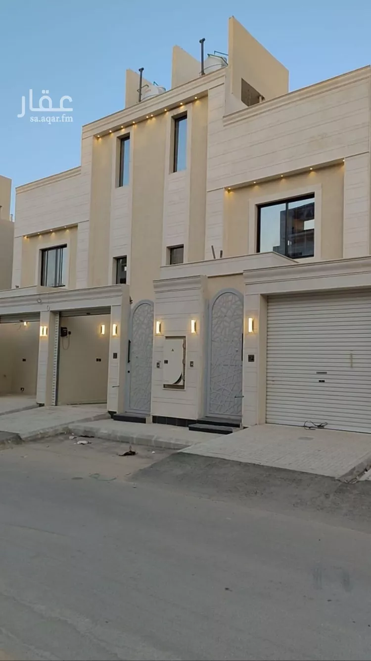 دور للبيع في شارع مسلم, حي بدر, مدينة الرياض, منطقة الرياض صورة 2
