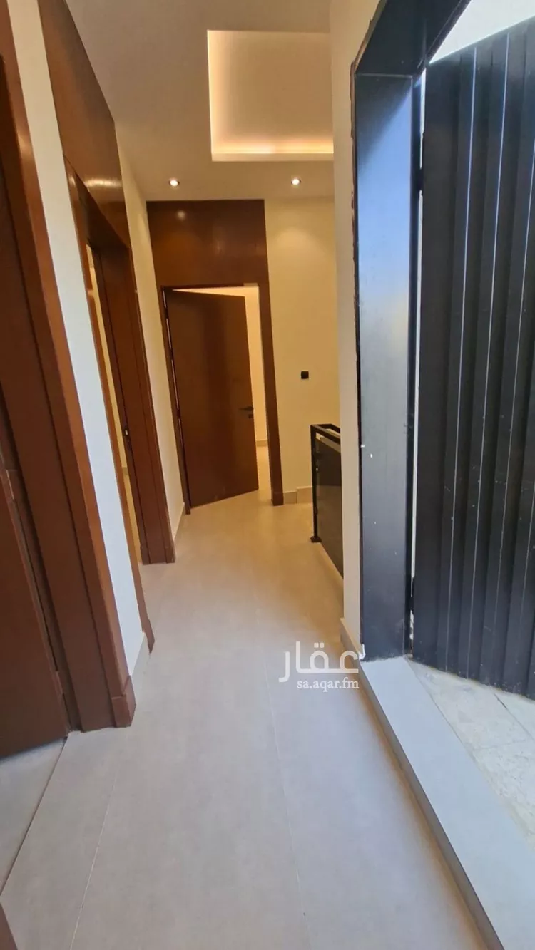 فيلا للبيع في شارع الصفار الذهبي, حي عكاظ, مدينة الرياض, منطقة الرياض 15