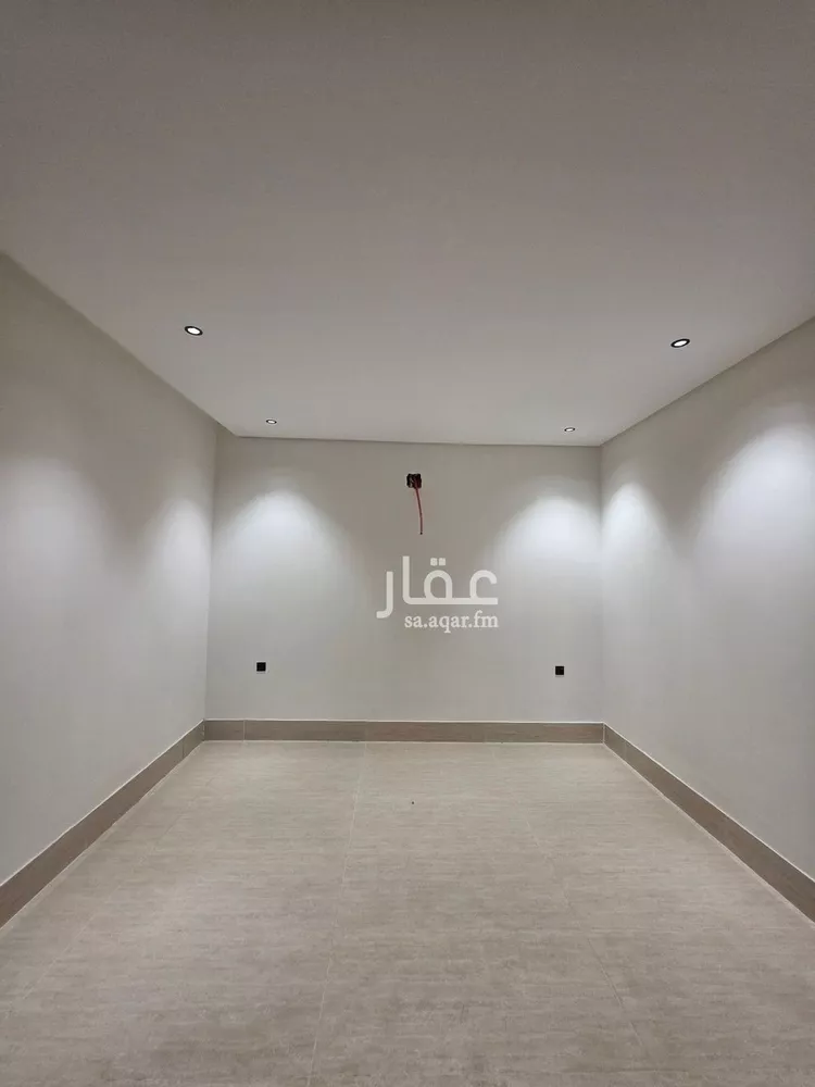 Floor for Sale in Riyadh Tuwaiq 12