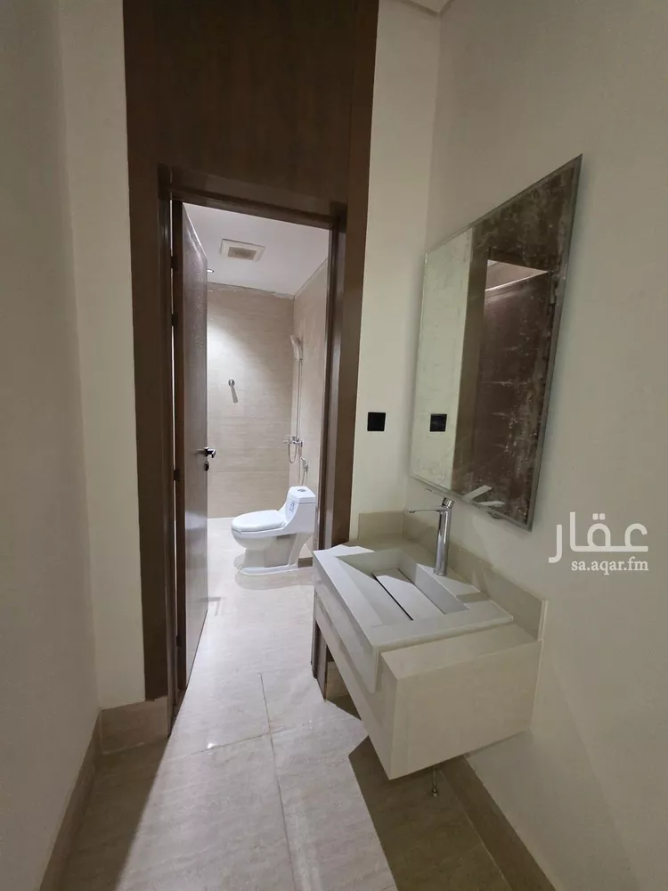 Floor for Sale in Riyadh Tuwaiq 15