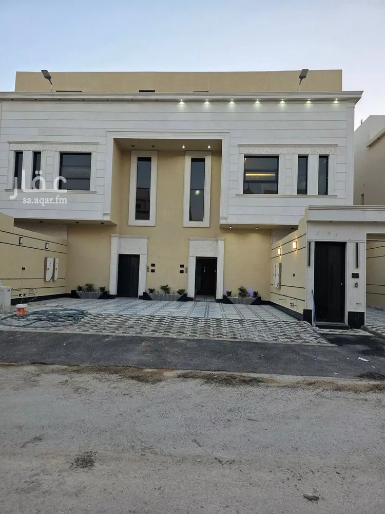 دور للبيع في شارع حميد الطويل, حي عكاظ, مدينة الرياض, منطقة الرياض