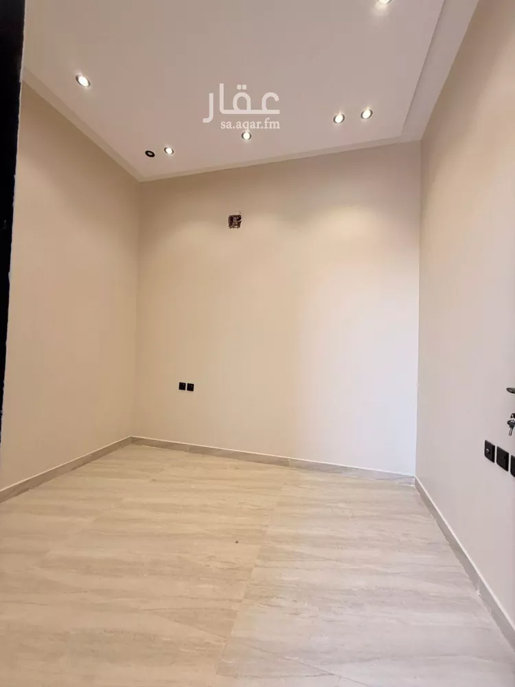 فيلا للبيع في شارع الصحيفات, حي العريجاء الغربي, مدينة الرياض, منطقة الرياض 28