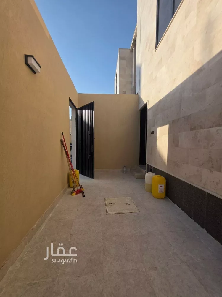دور للبيع في شارع الصفوق, حي طويق, مدينة الرياض, منطقة الرياض صورة 5