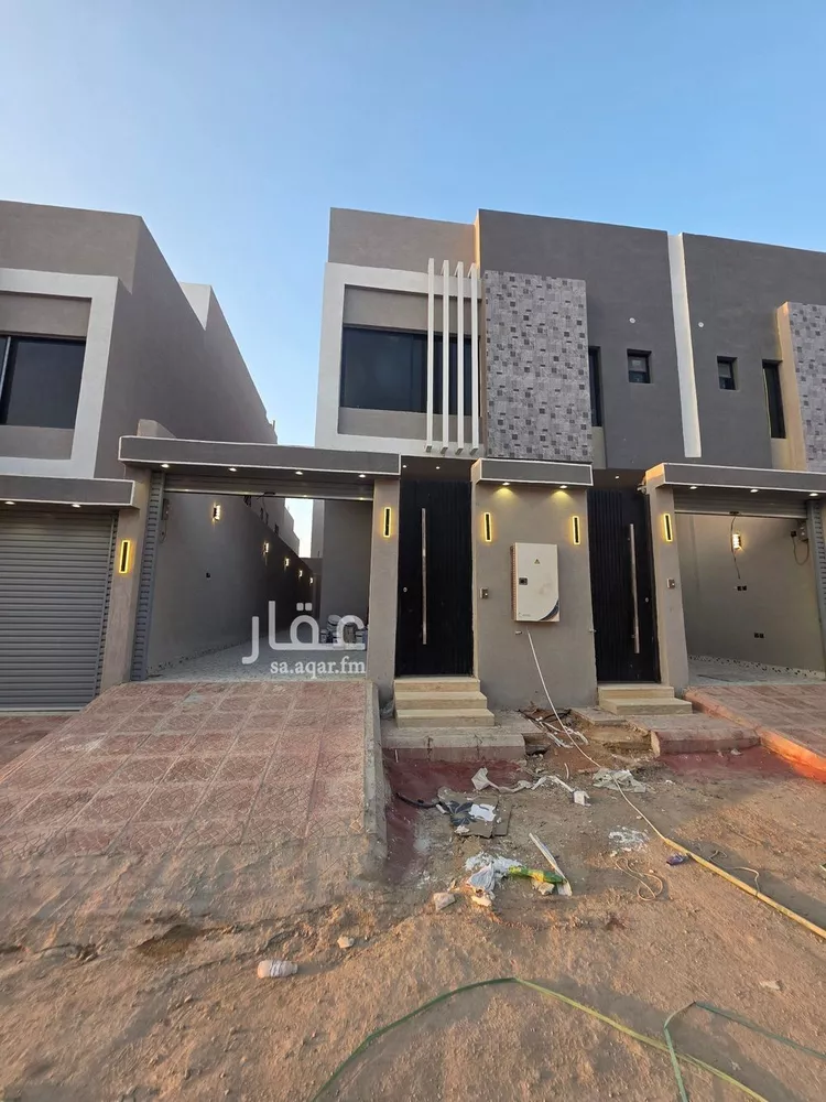 دور للبيع في شارع ابن نعيم, حي طيبة, مدينة الرياض, منطقة الرياض