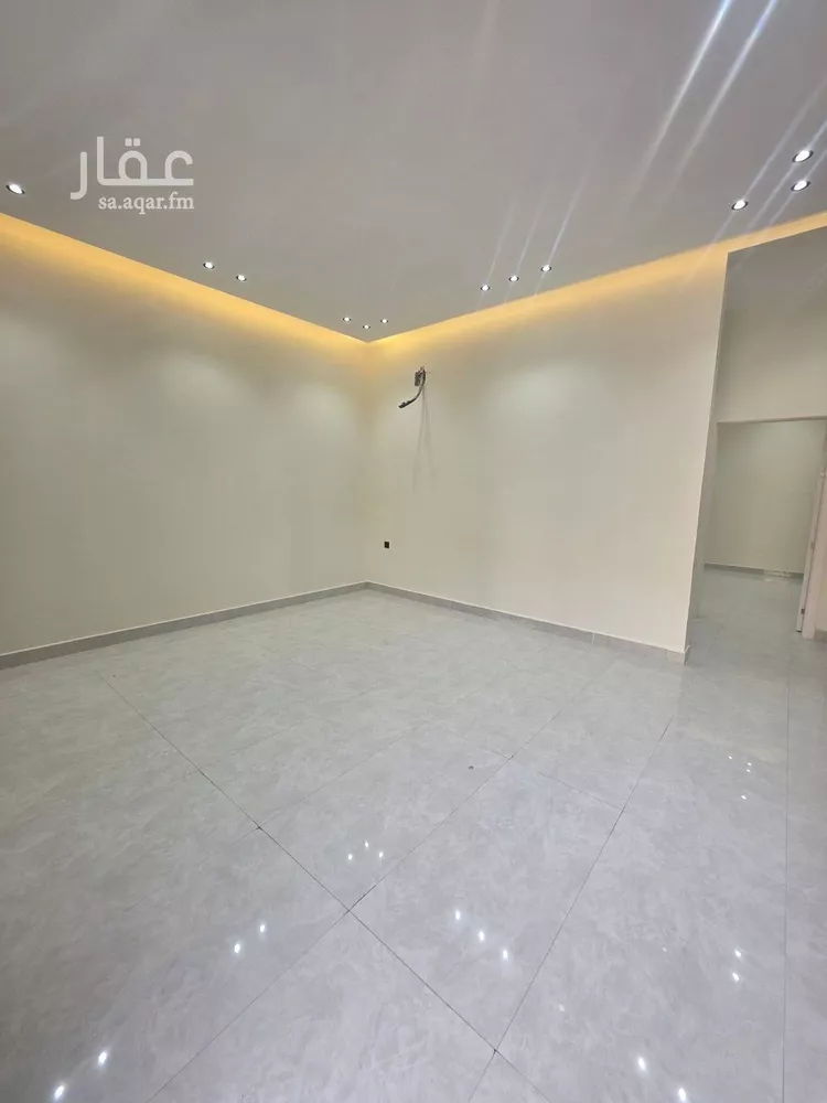 فيلا للبيع في شارع إبراهيم بن حسين, حي الرمال, مدينة الرياض, منطقة الرياض 6