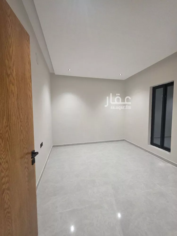 دور للبيع في شارع قرية الجدية, حي ديراب, مدينة الرياض, منطقة الرياض 9