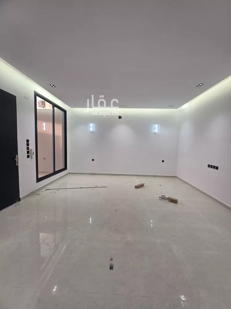 Villa for Sale in Riyadh Tuwaiq 10