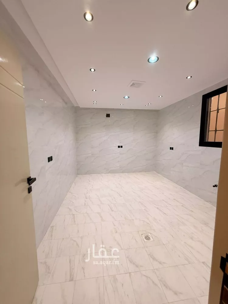 فيلا للبيع في شارع الصحيفات, حي العريجاء الغربي, مدينة الرياض, منطقة الرياض 19