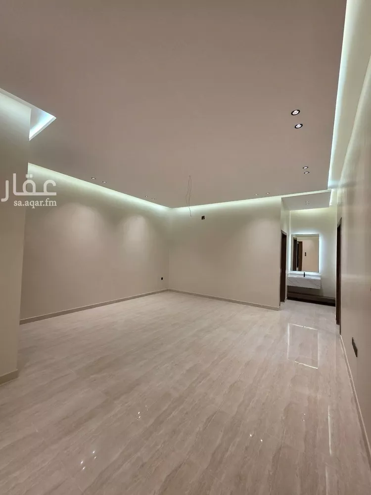 Floor for Sale in Riyadh Dirab 9