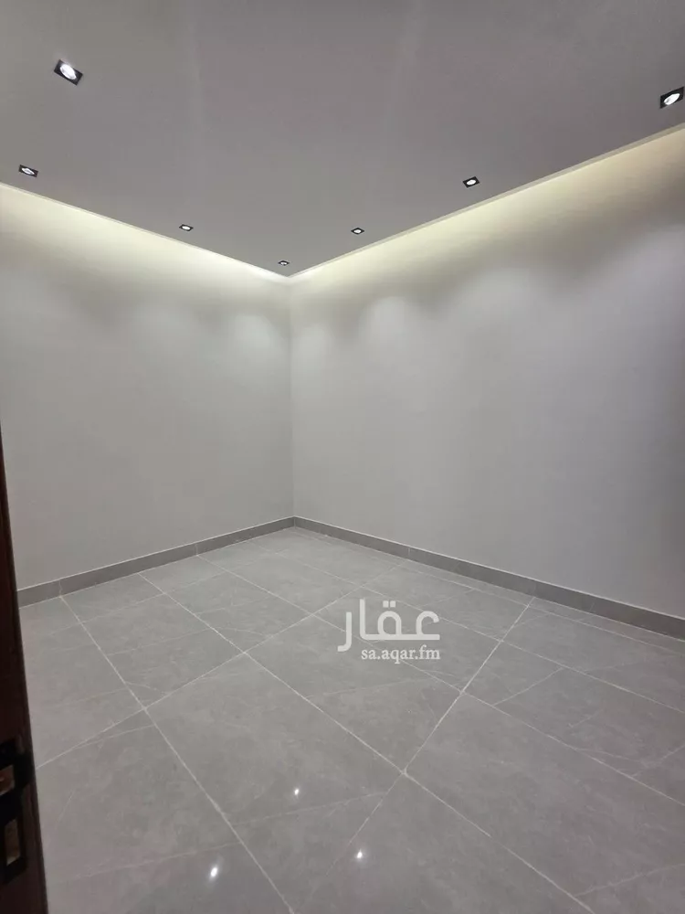 دور للبيع في شارع طريق بورسعيد, حي طيبة, مدينة الرياض, منطقة الرياض صورة 5