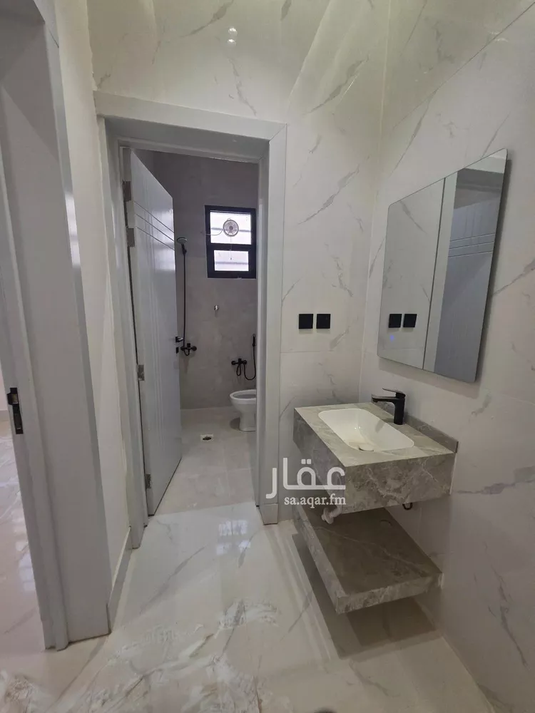 دور للبيع في شارع روضة عشيران, حي طيبة, مدينة الرياض, منطقة الرياض صورة 5