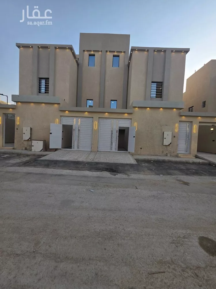 دور للبيع في شارع روضة عشيران, حي طيبة, مدينة الرياض, منطقة الرياض صورة 3