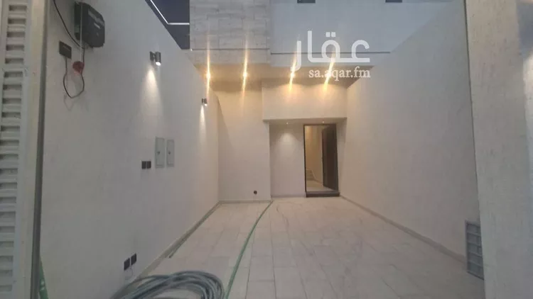 دور للبيع في شارع خالد إدريس, حي العوالي, مدينة الرياض, منطقة الرياض صورة 4