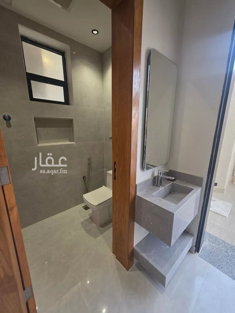 دور للبيع في شارع قرية الجدية, حي ديراب, مدينة الرياض, منطقة الرياض 8