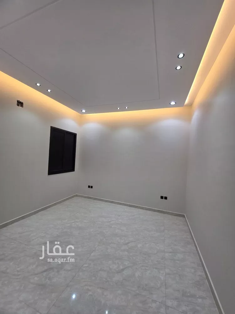 Floor for Sale in Riyadh Okaz 10