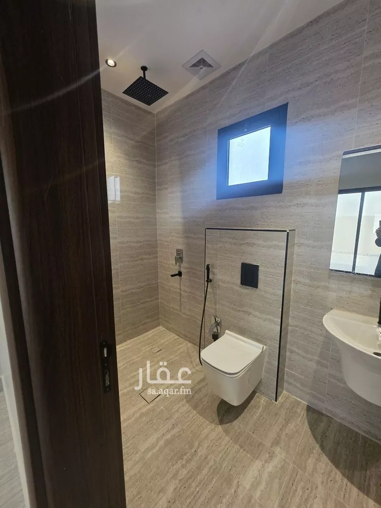 Floor for Sale in Riyadh Ash Sharq 9