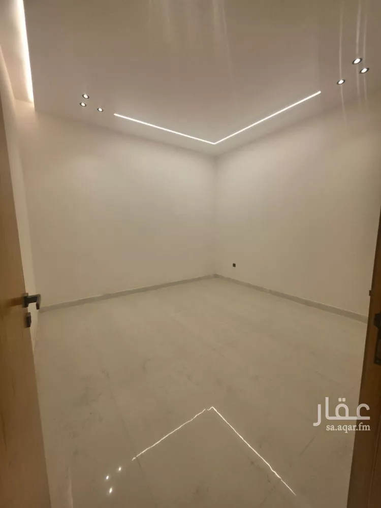 Floor for Sale in Riyadh Tuwaiq 28