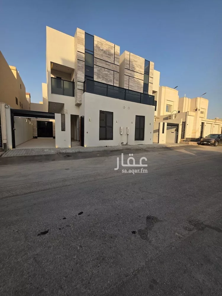 فيلا للبيع في شارع الحسن بن أحمد الجلال, حي المهدية, مدينة الرياض, منطقة الرياض صورة 2