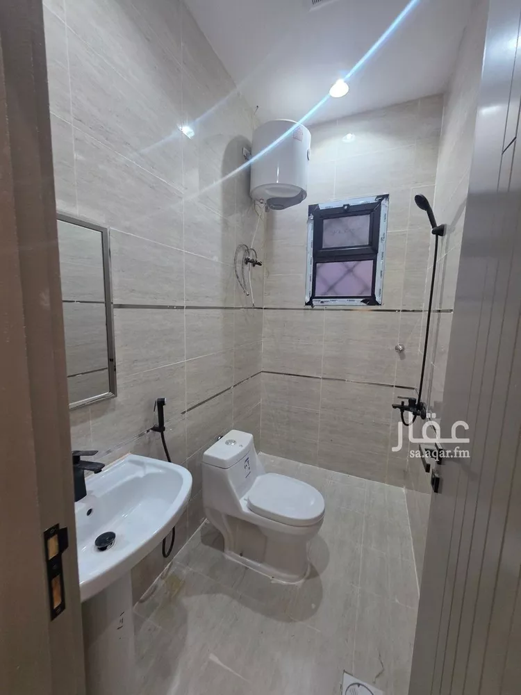 فيلا للبيع في شارع ابن نعيم, حي طيبة, مدينة الرياض, منطقة الرياض 15