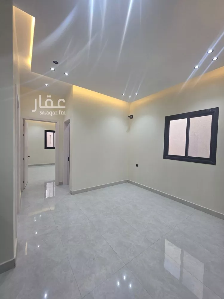 فيلا للبيع في شارع إبراهيم بن حسين, حي الرمال, مدينة الرياض, منطقة الرياض 11