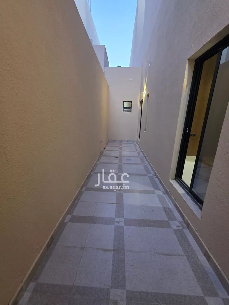 Floor for Sale in Riyadh Tuwaiq 22