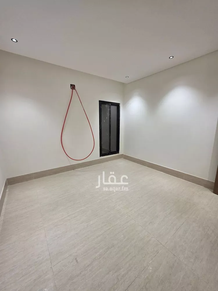 Floor for Sale in Riyadh Tuwaiq 16