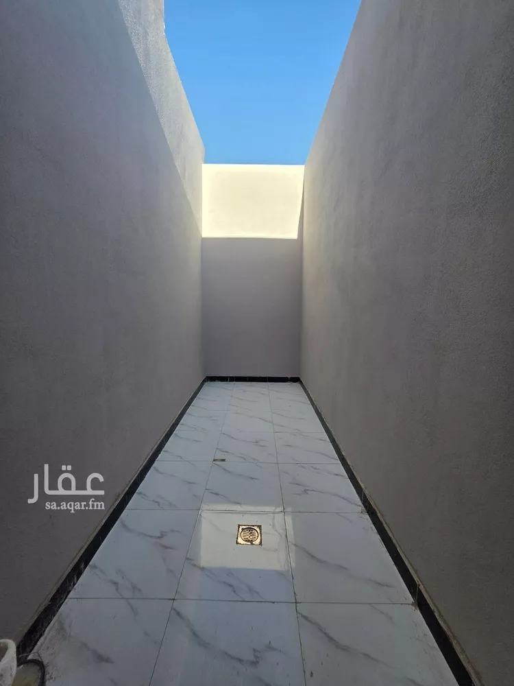 فيلا للبيع في شارع رقم 140, حي ظهرة لبن, مدينة الرياض, منطقة الرياض 8