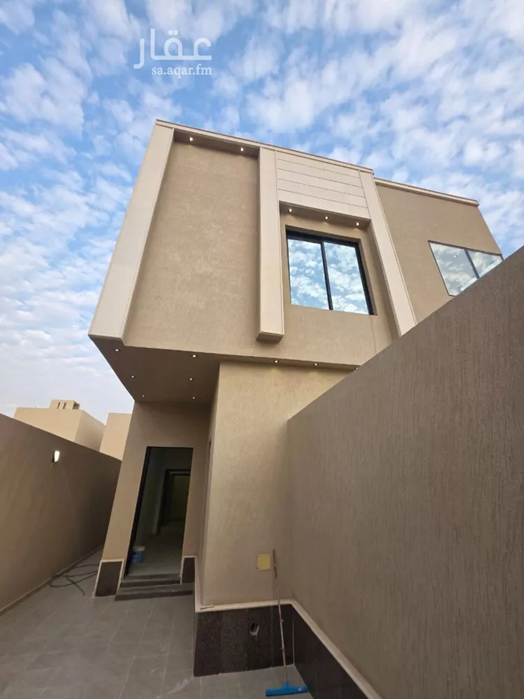 دور للبيع في شارع حمد الخطيب, حي البيان, مدينة الرياض, منطقة الرياض صورة 3
