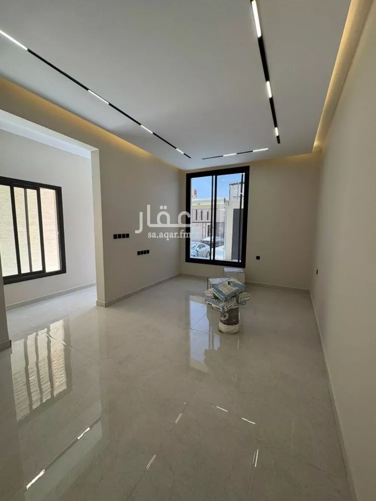 فيلا للبيع في شارع حميدة الإبراهيمي, حي العوالي, مدينة الرياض, منطقة الرياض 13