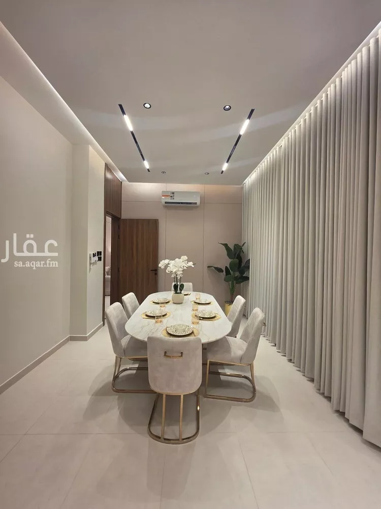 دور للبيع في شارع طريق النفود, حي عكاظ, مدينة الرياض, منطقة الرياض 12