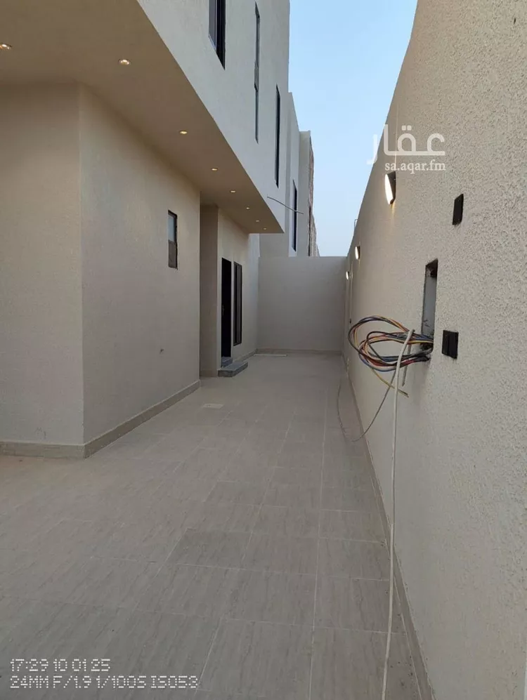 فيلا للبيع في شارع محرز بن سلمة, حي ديراب, مدينة الرياض, منطقة الرياض صورة 3