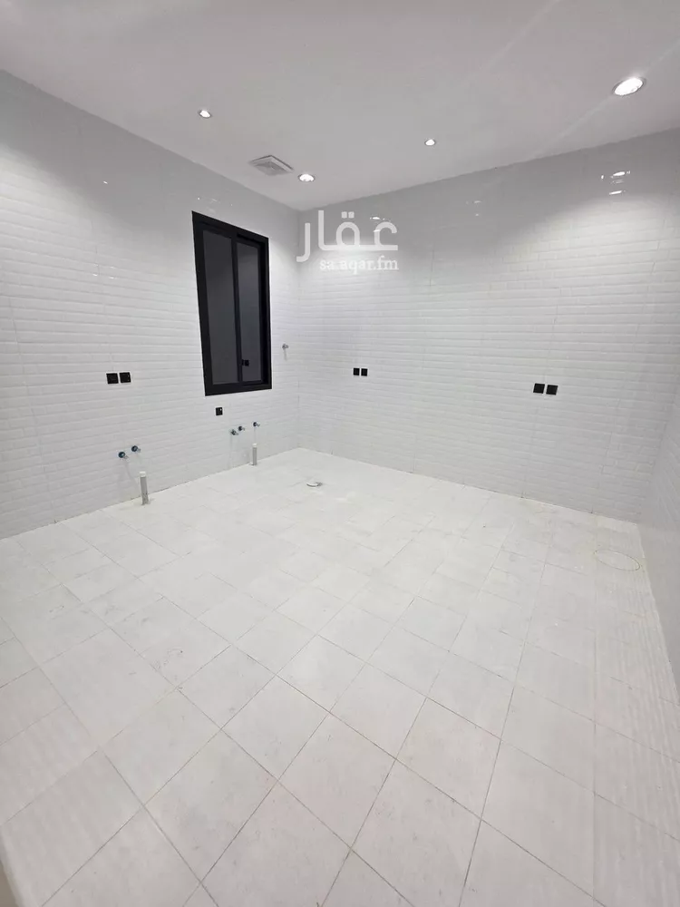 Floor for Sale in Riyadh Sultanah 12