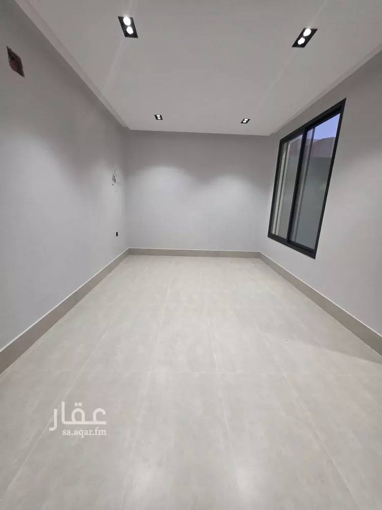 فيلا للبيع في شارع أحمد بن ناصر الباعوني, حي العريجاء الغربي, مدينة الرياض, منطقة الرياض 13