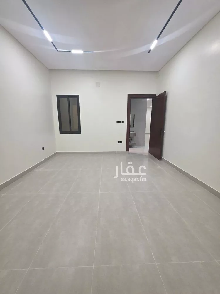 دور للبيع في شارع جبل الأجداد, حي الدار البيضاء, مدينة الرياض, منطقة الرياض 13