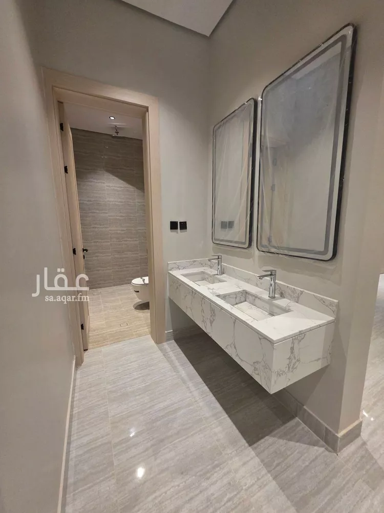 Floor for Sale in Riyadh Ar Rimal 8