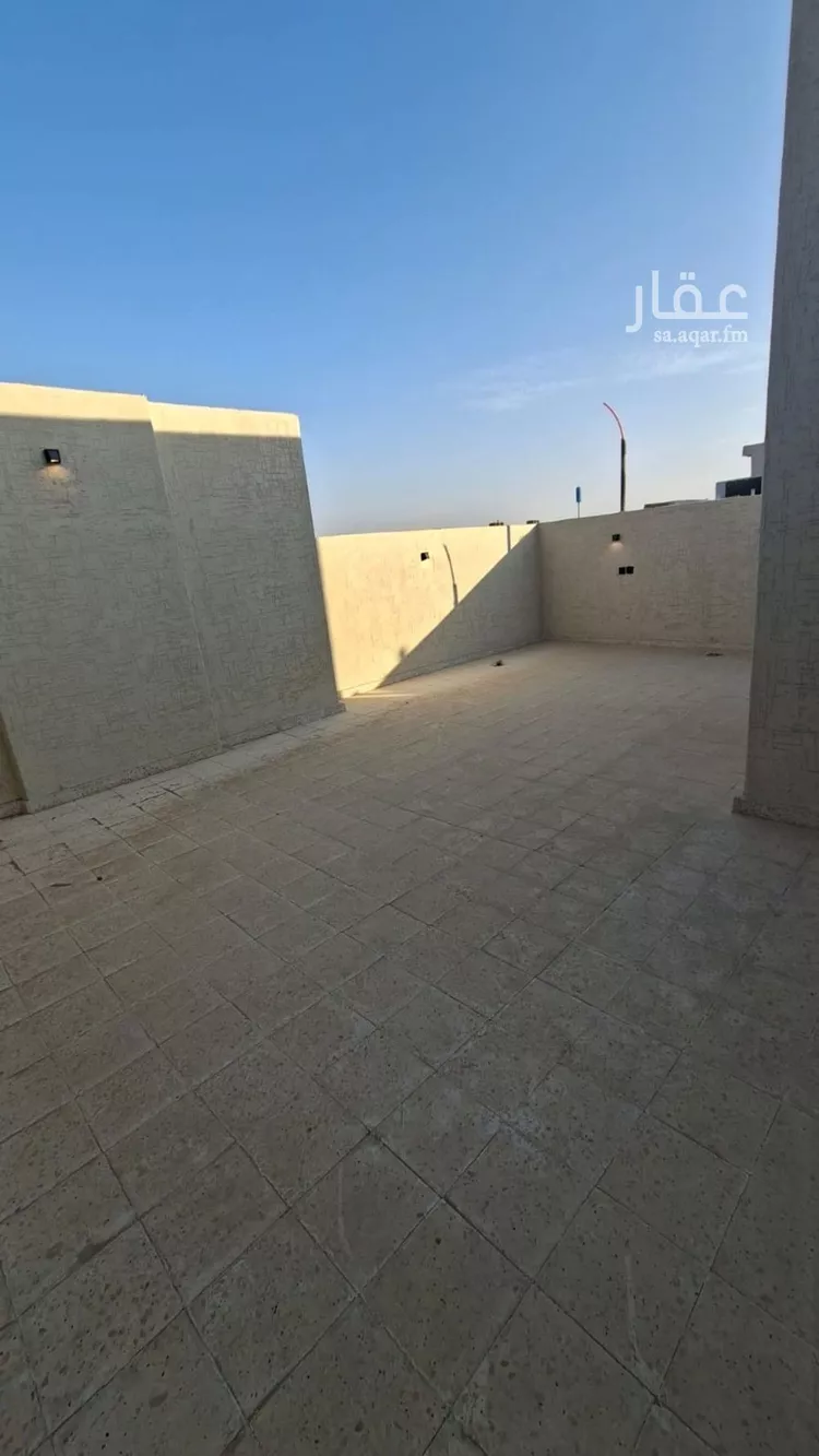 فيلا للبيع في شارع الصفار الذهبي, حي عكاظ, مدينة الرياض, منطقة الرياض 14
