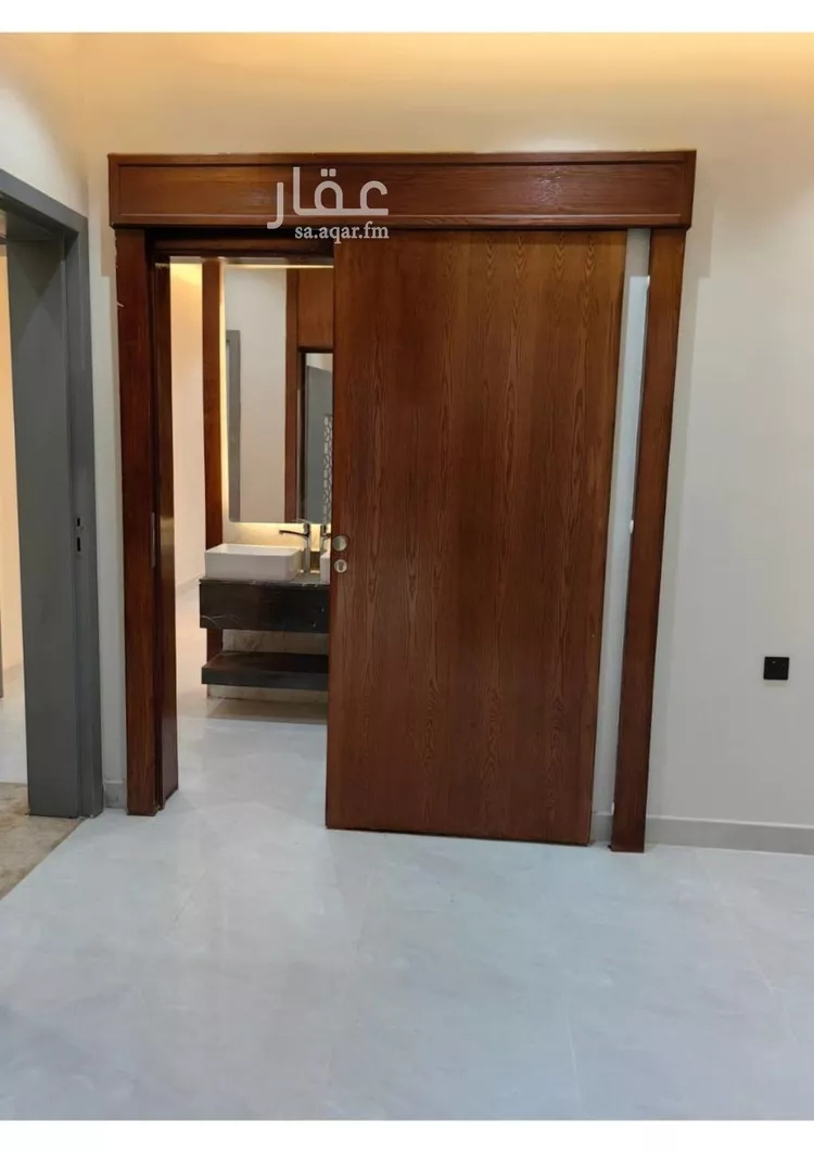دور للبيع في شارع قتاده البصري, حي ديراب, مدينة الرياض, منطقة الرياض 12