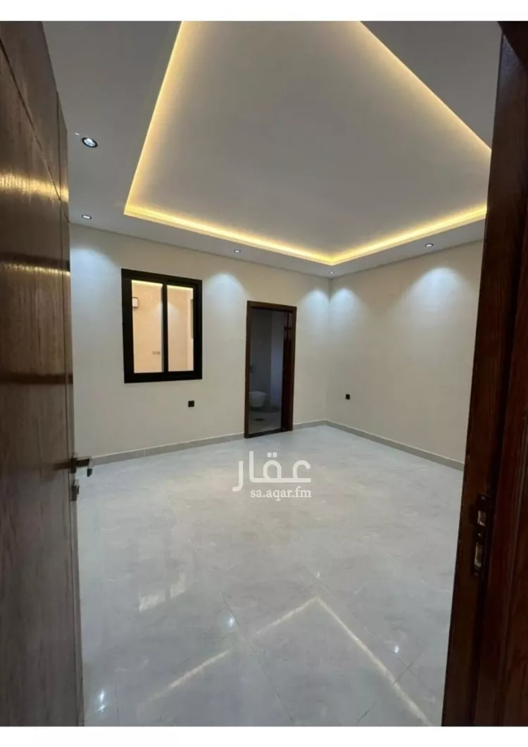 Floor for Sale in Riyadh Dirab 12